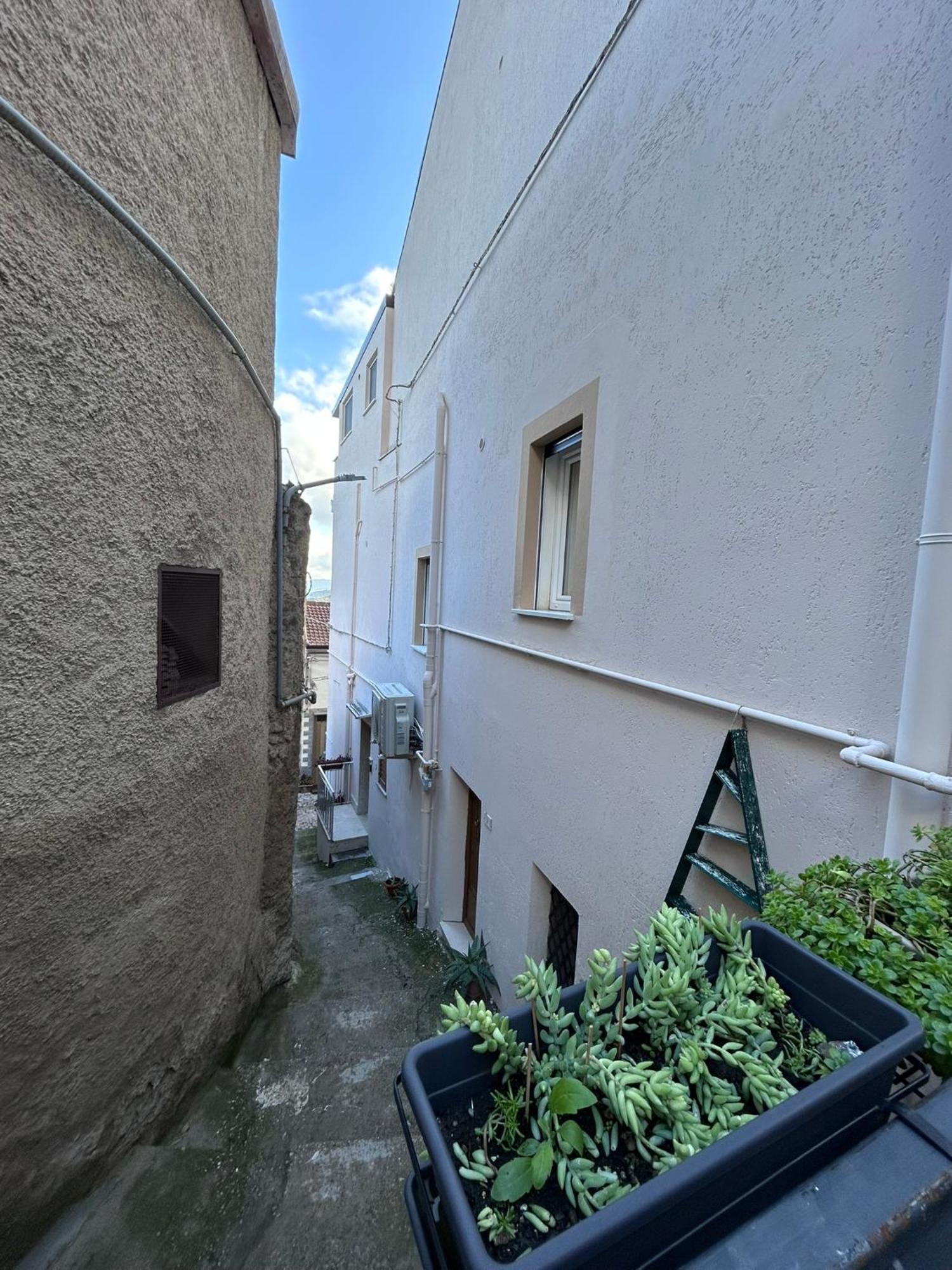 Casa Paradiso Castronuovo di Sicilia ภายนอก รูปภาพ